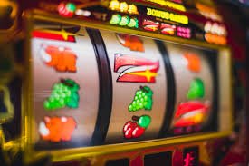 Sic Bo Dragon Tiger Live Casino Vila77 permainan dadu langsung seru